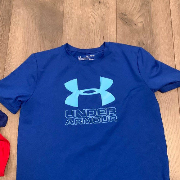 Under Armour Top - Picture 1 of 1